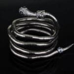 Adoptez L’élégance Avec Notre Bracelet Serpent Enroulé!