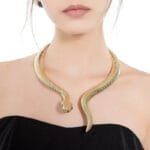 Affichez Votre Audace Avec Le Collier Forme Serpent Doré!