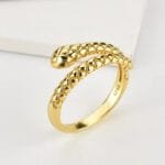 Bague Serpent Doré: L’éclat Intemporel Pour Attirer L’énergie Positive!