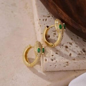 Boucles D’oreilles Or Serpent: élégance Minimaliste Inégalée