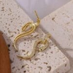 Boucles D’oreilles Serpent: Style Flexible Et éclat Assuré!