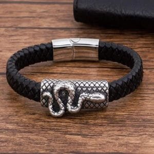 Bracelet Serpent En Cuir Tressé: élégance Et Tendance Assurée!