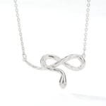 Collier Serpent En Acier Inoxydable: Un Bijou Polyvalent Et élégant!