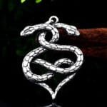 Collier Serpent En Acier Inoxydable: Un Cœur D’amour éternel!