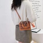 Craquez Pour Le Sac à Main Serpent Marron Au Style Irrésistible!
