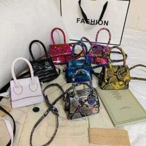 Sublimez Votre Look Avec Notre Mini Sac Peau De Serpent Chic!